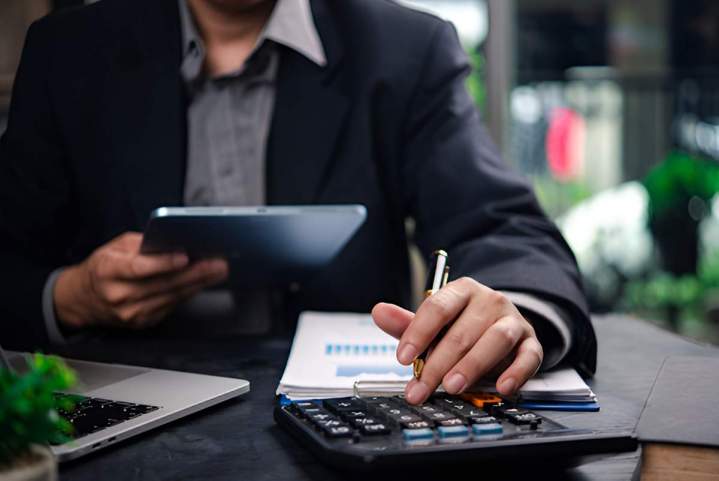 Comptable fiscaliste, Outremont